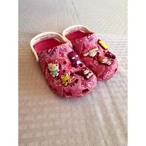 Crocs Hello Kitty and Friends Pink Sanrio Clogs Toddler Size C9 Jibbitz Charms